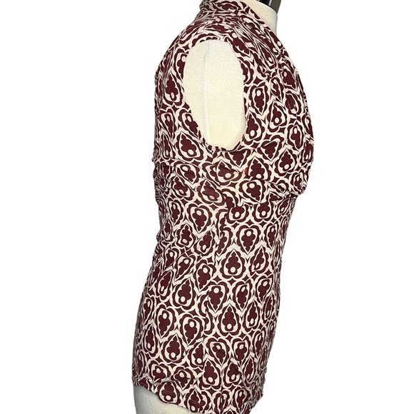 Banana Republic Women's Top Size Small Stretch Sleeveless V Neck Rusty Red and W - Picture 7 of 11